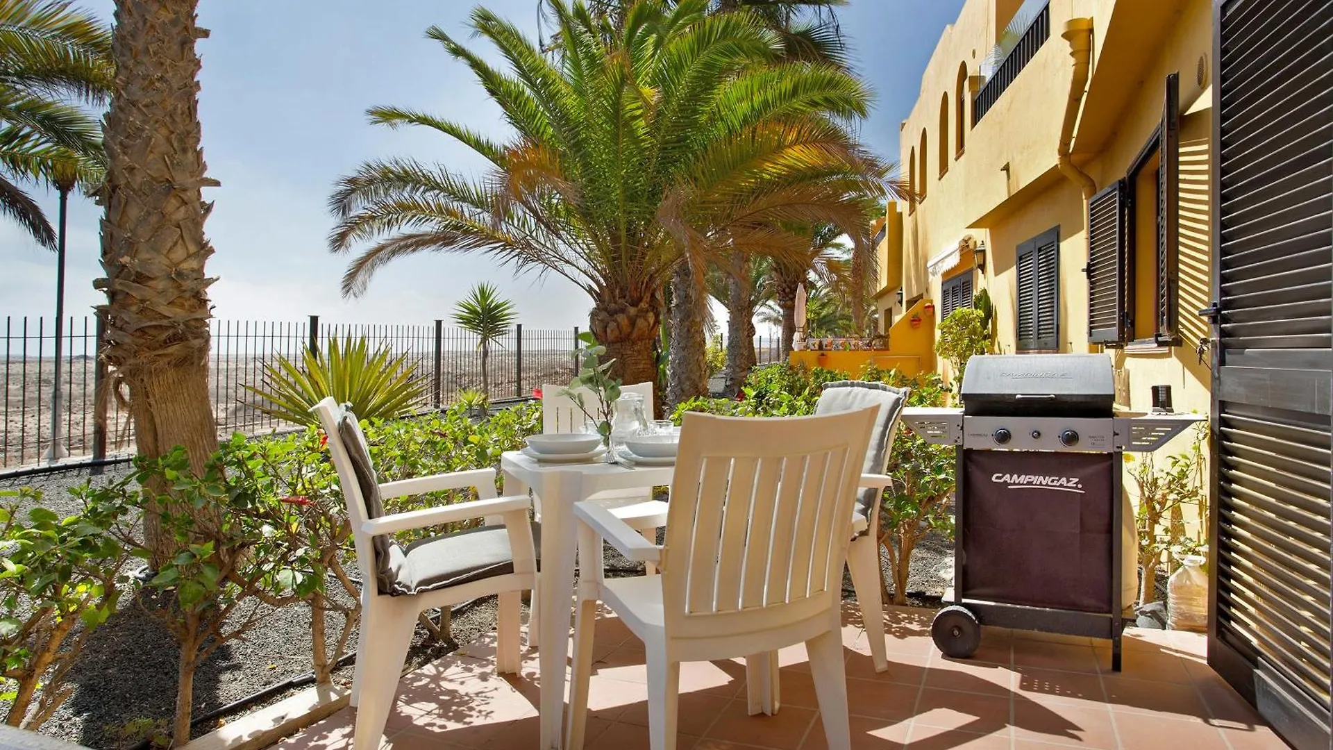 Oasis Tamarindo Villa Corralejo